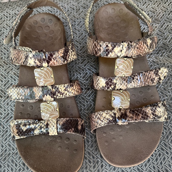 Vionic Amber Sandal Orthaheel Supportive Technology in Crocodile Skin LK NEW 8.5 - Picture 2 of 15